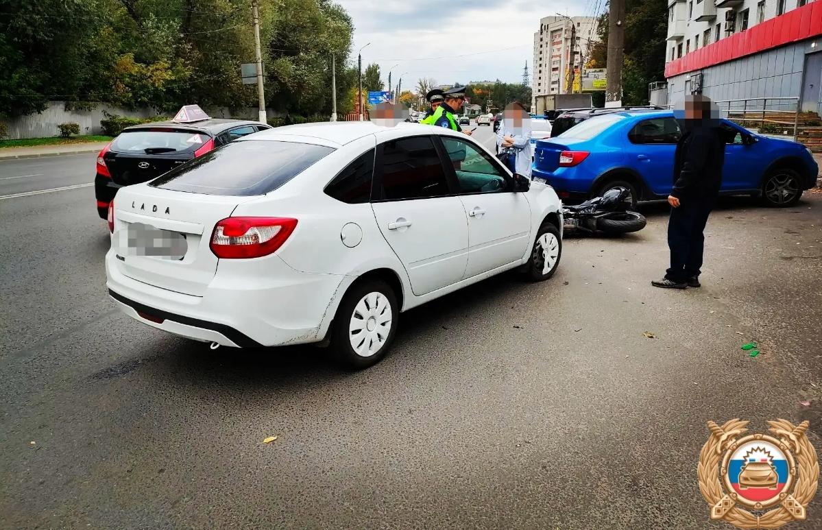 На Волоколамском проспекте в Твери автомобилистка сбила мотоциклиста - новости Афанасий