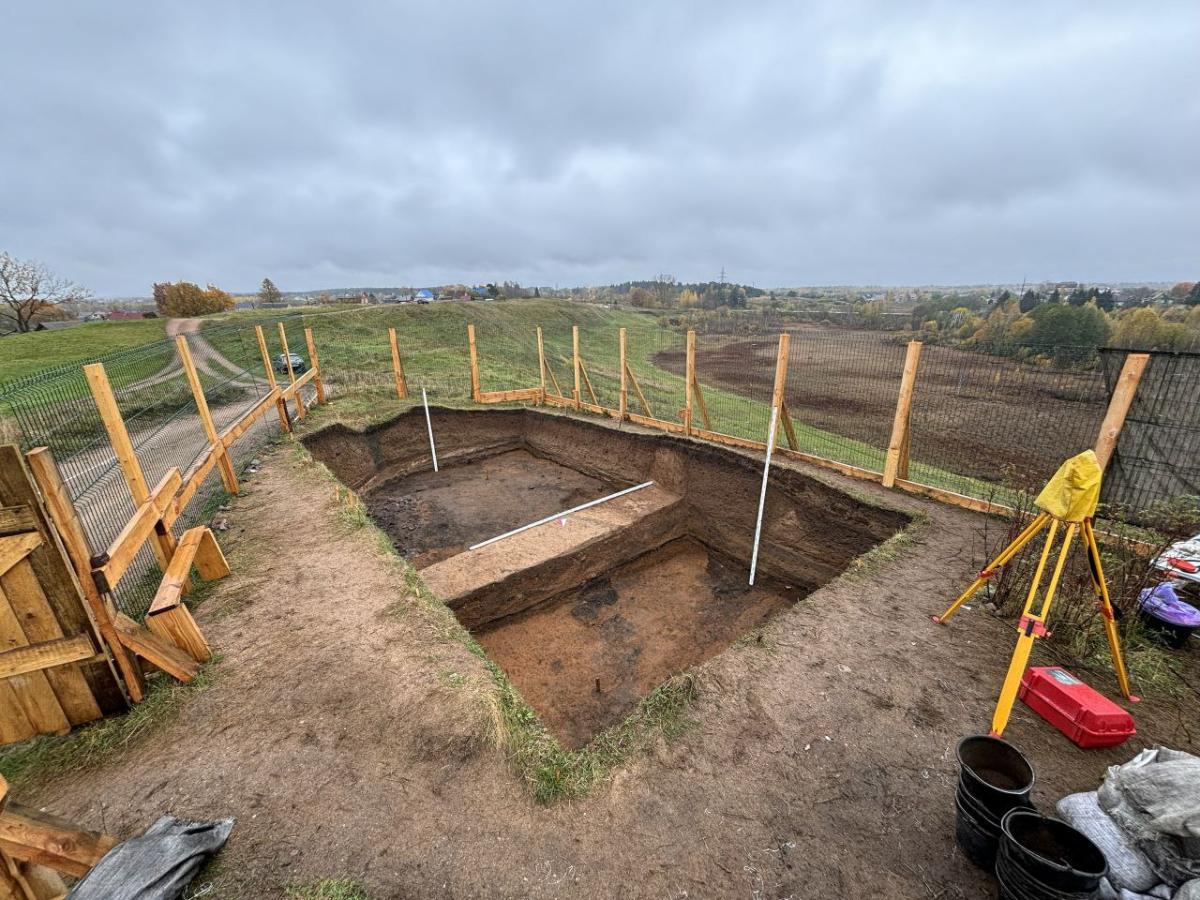 Археологи нашли в Торопце городище X века и свидетельства присутствия викингов Фото: Усвятская археологическая экспедиция ИИМК РАН