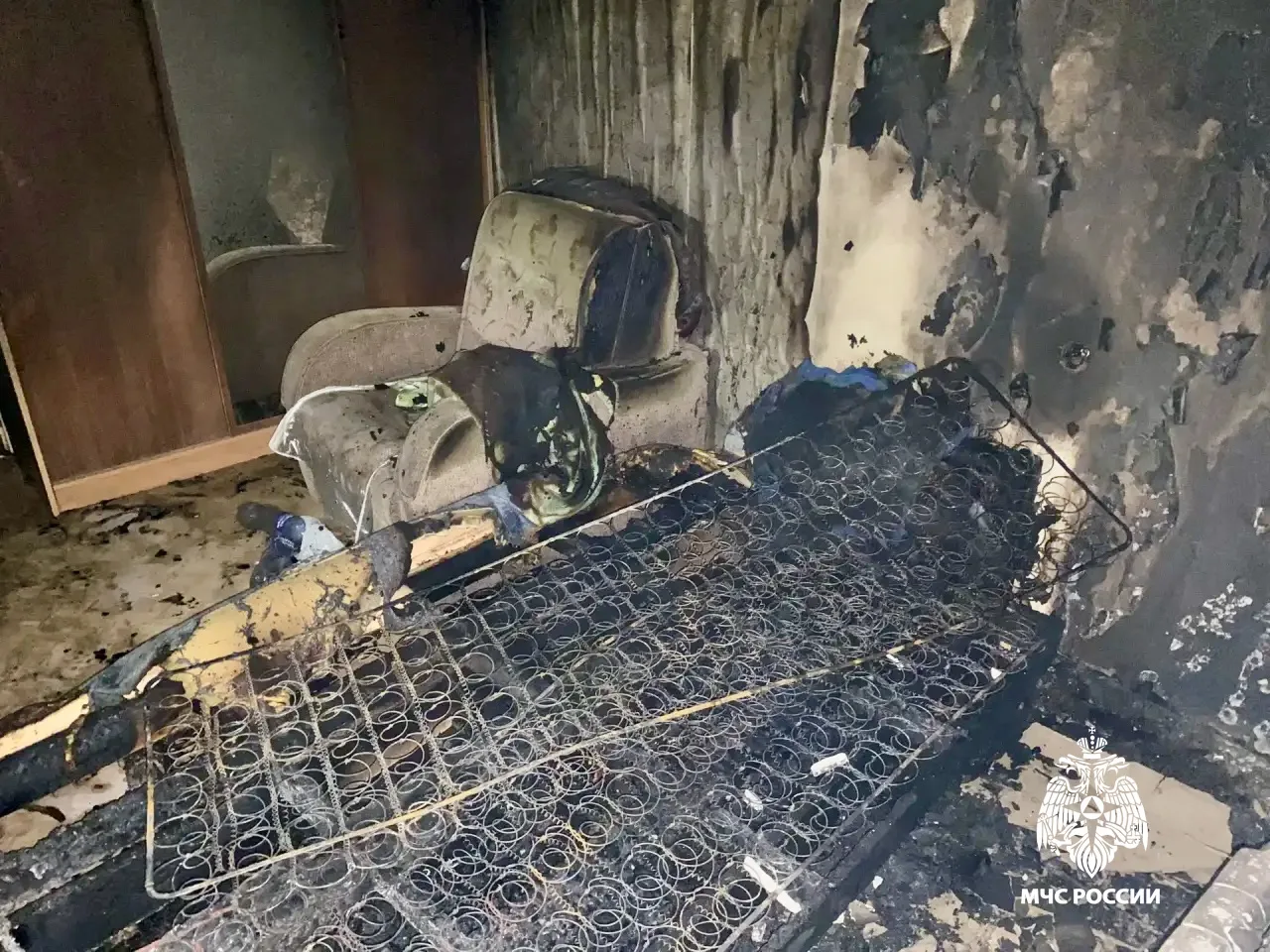 В Твери ночью на Смоленском переулке горела квартира Фото: МЧС