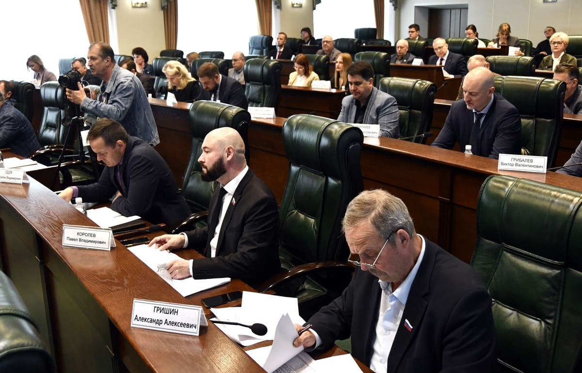 Парламент региона обсудил вопросы развития профобразования Тверской области