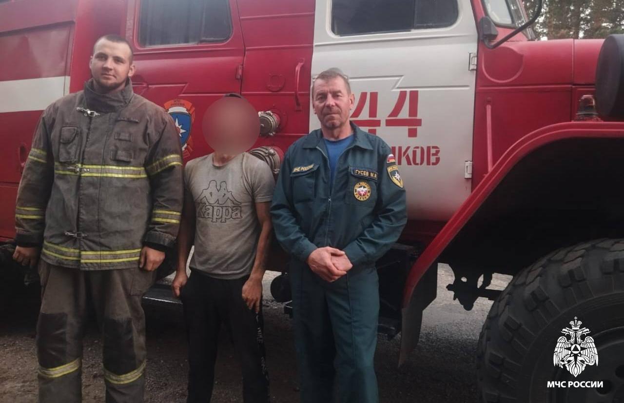 Сотрудники МЧС нашли под Осташковом потерявшегося в лесу грибника - новости Афанасий