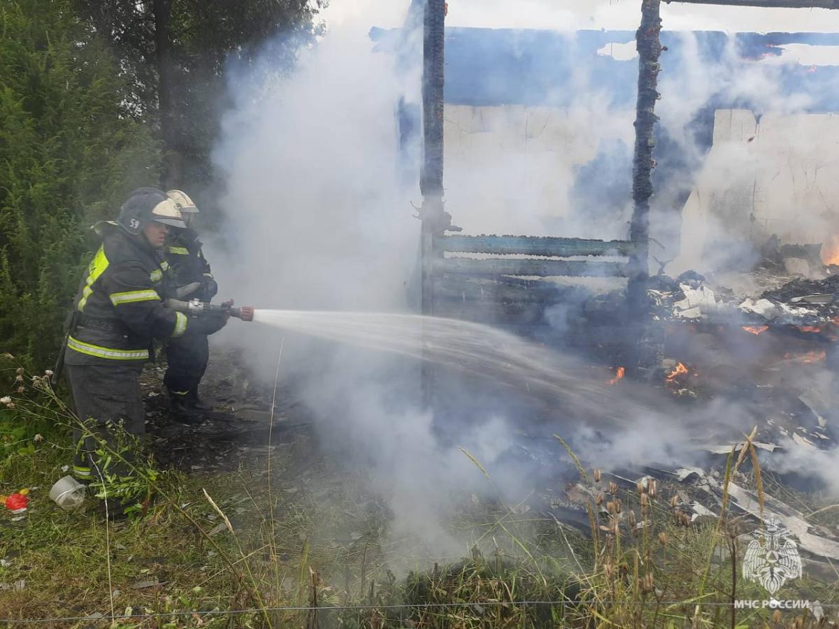 После гибели 4-летнего мальчика при пожаре в Тверской области завели дело Фото: МЧС Тверской области