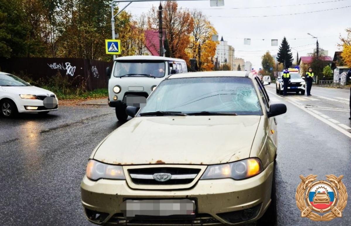 На Благоева в Твери переходившая дорогу девушка попала под машину - новости Афанасий