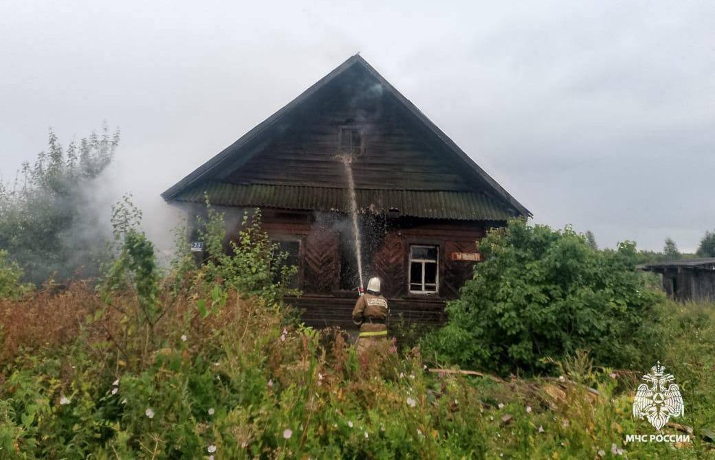 Курильщик устроил пожар в своем доме в Фирово - новости Афанасий