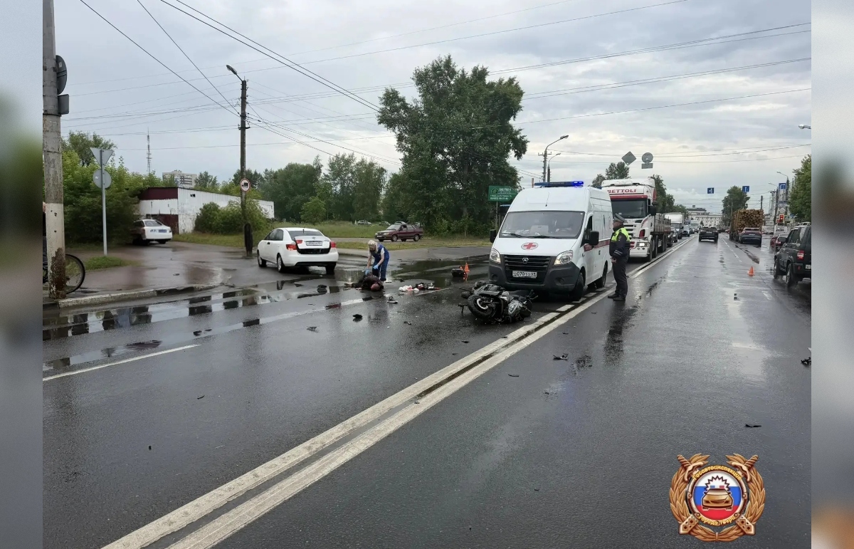 В Твери водитель иномарки не уступил дорогу и сбил мужчину на скутере - новости Афанасий