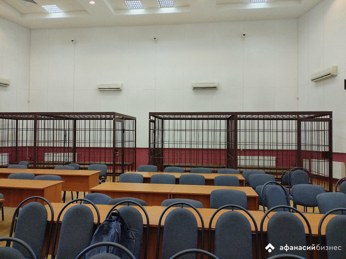 Бомж из Западной Двины украл из вазы деньги, а на суде сообщил, что понятия не имеет, откуда у него взялось 45 тысяч рублей - новости Афанасий