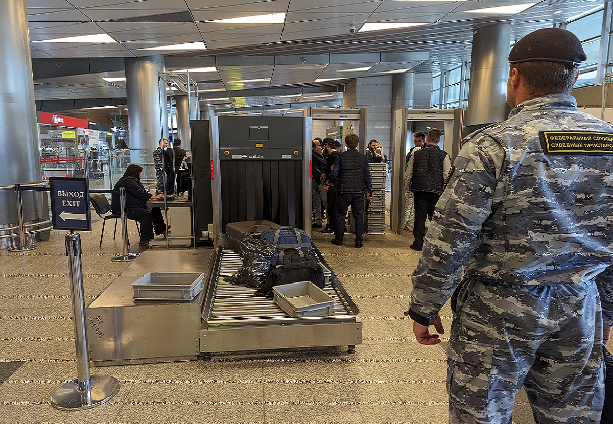 За год из Тверской области за пределы России выдворили 850 нелегальных мигрантов Фото: УФССП России по Тверской области