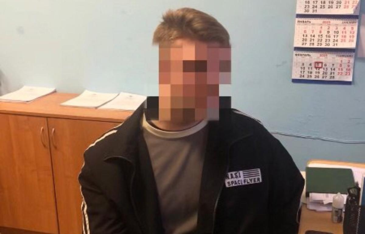 Любителя кататься вокруг новогодних елок вновь задержали в Твери Фото, видео: УМВД России по Тверской области