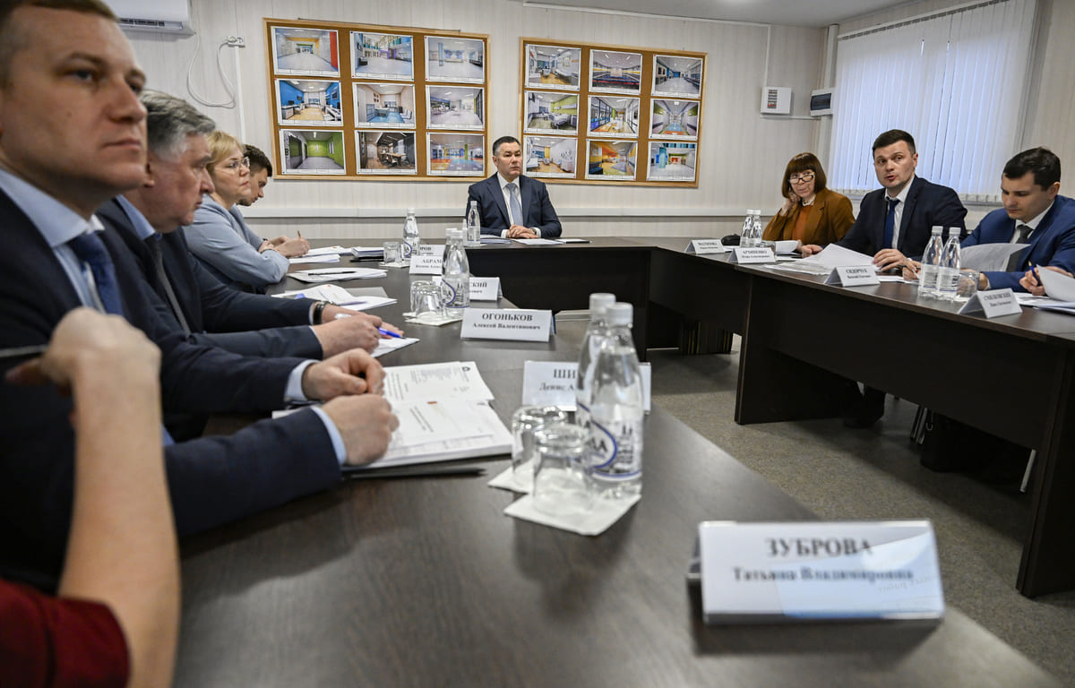 Губернатор Игорь Руденя проинспектировал строительство ДОКБ Твери - новости Афанасий