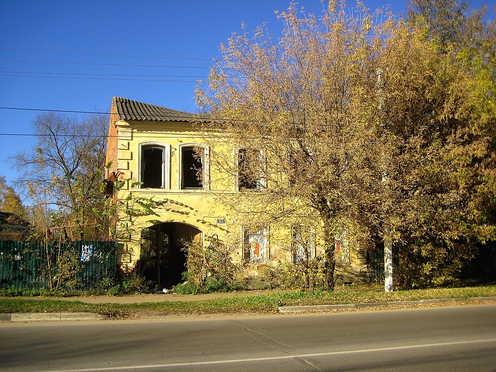 В Торжке за 1 рубль продают особняк XIX века