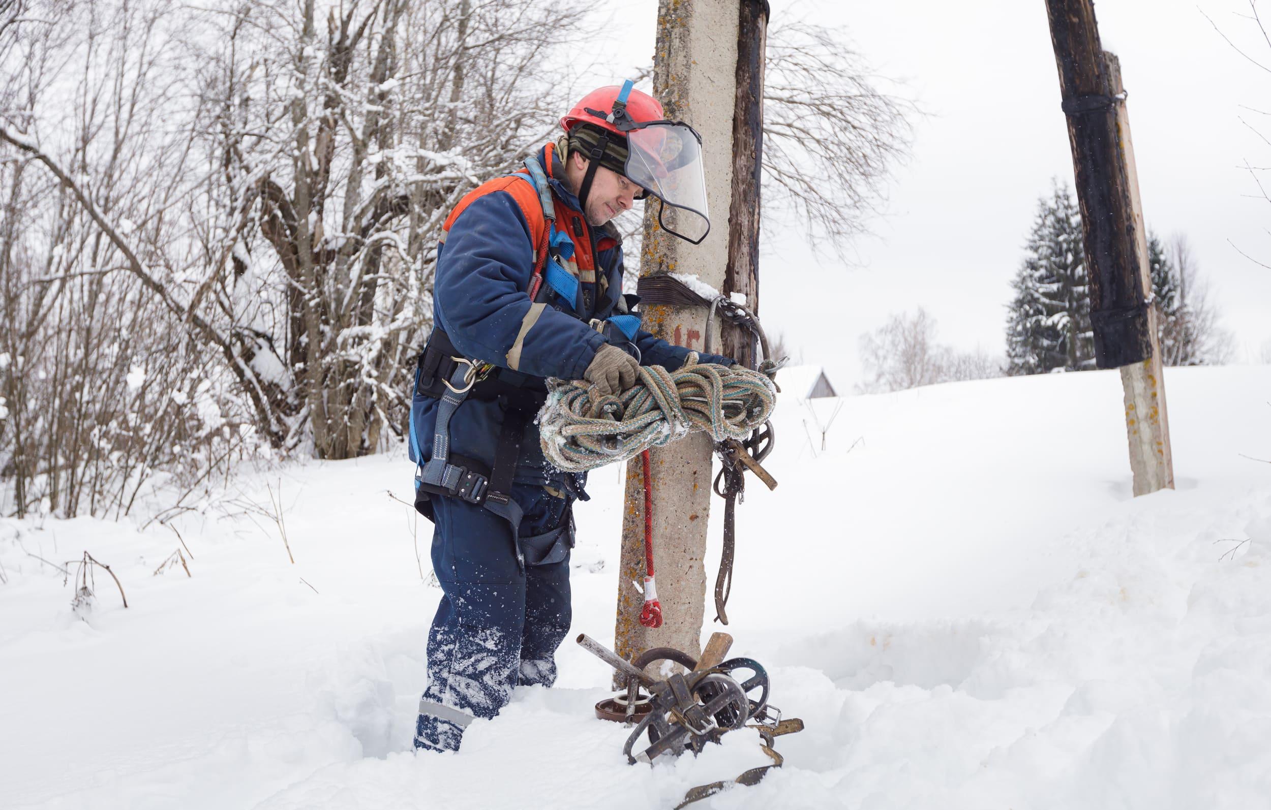 В Тверской области оперативный штаб координирует вопросы устранения нарушений тепло- водо- и энергоснабжения потребителей - новости Афанасий