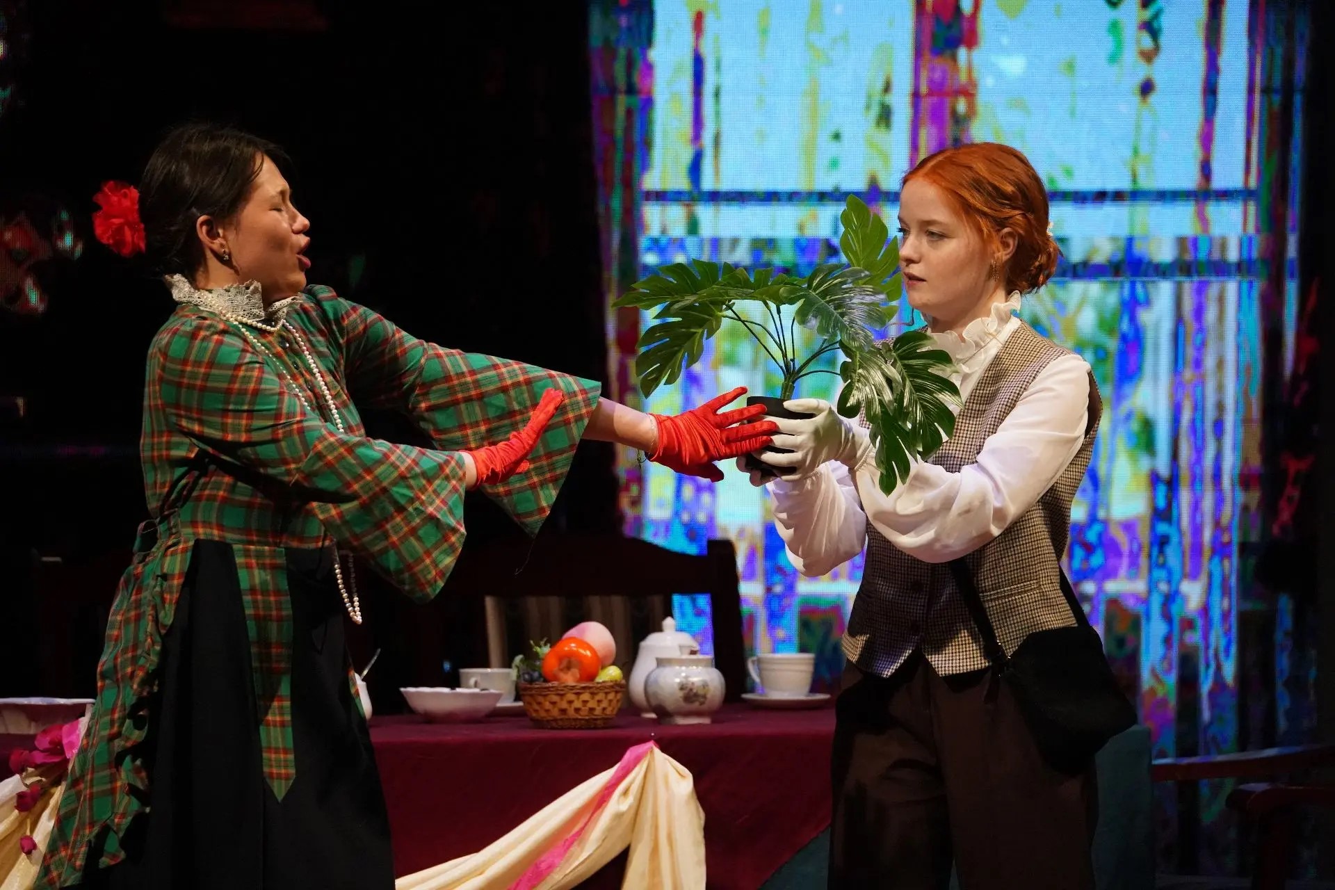 Студенты Тверского медуниверситета представили спектакль «Первое дело мисс Марпл» Фото: Тверской ГМУ