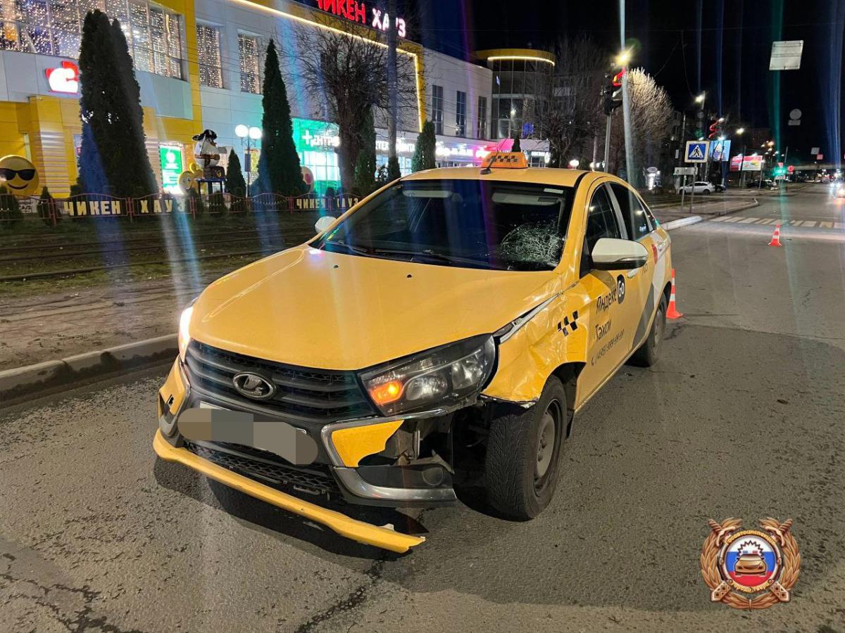 Таксист сбил пешехода у автовокзала в Твери Фото: ГАИ