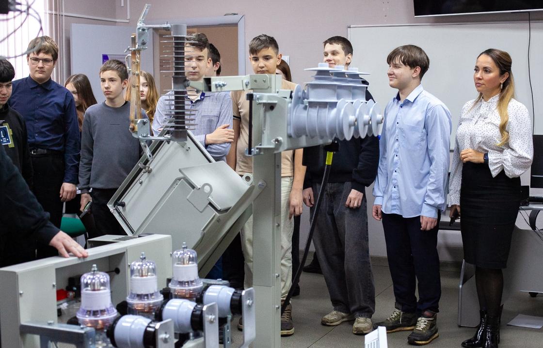 Молодые энергетики ведут профориентационную работу среди жителей Верхневолжья - новости Афанасий