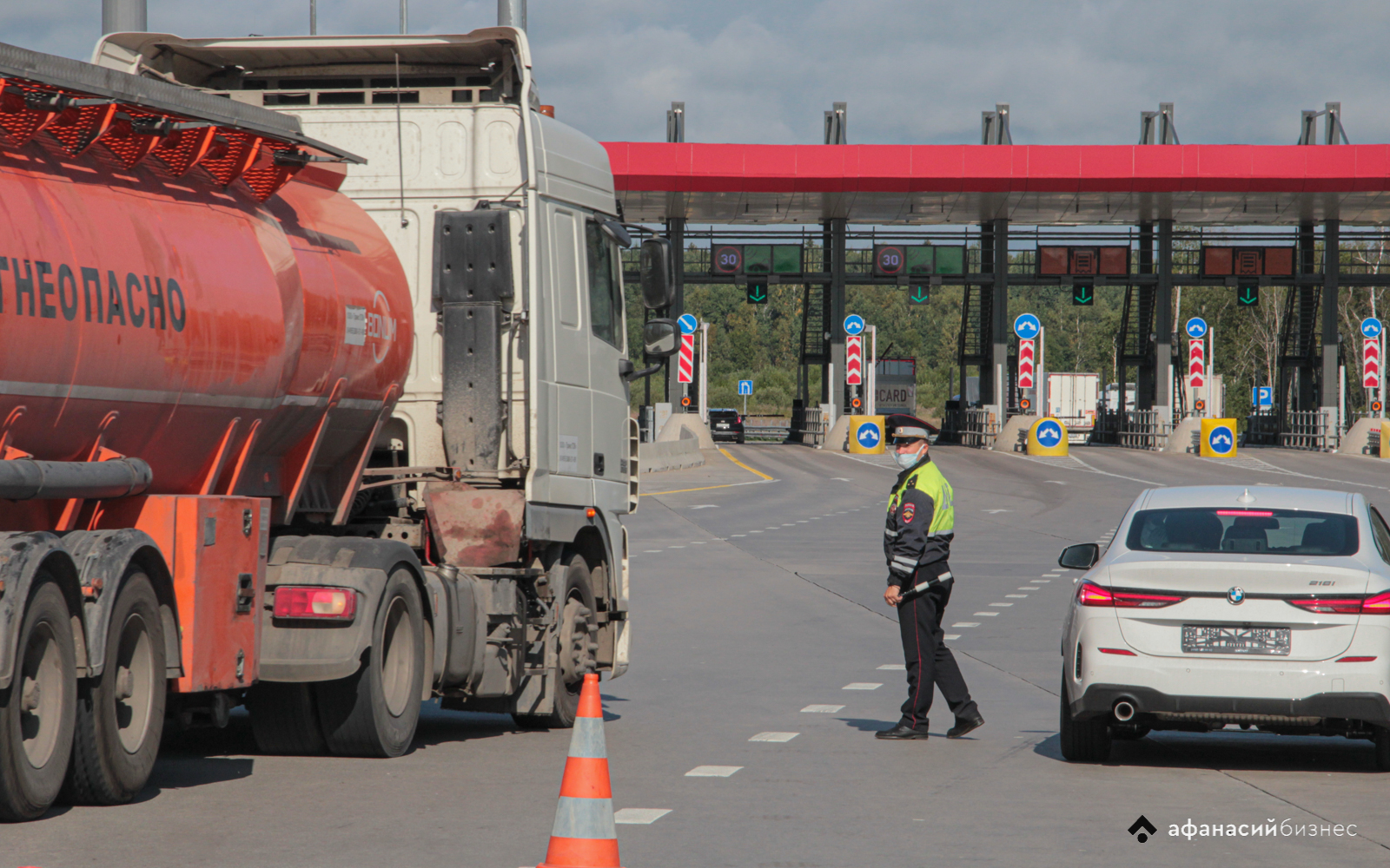 «Чтобы чертики перед глазами не плясали»: на трассе М11 в Тверской области проверяли состояние водителей 