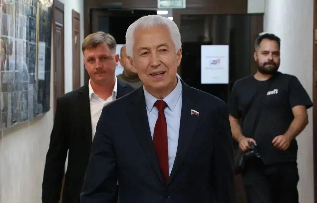 Владимир Васильев подал документы для выдвижения кандидатом в депутаты ГД РФ Фото: Фракция «Единая Россия»