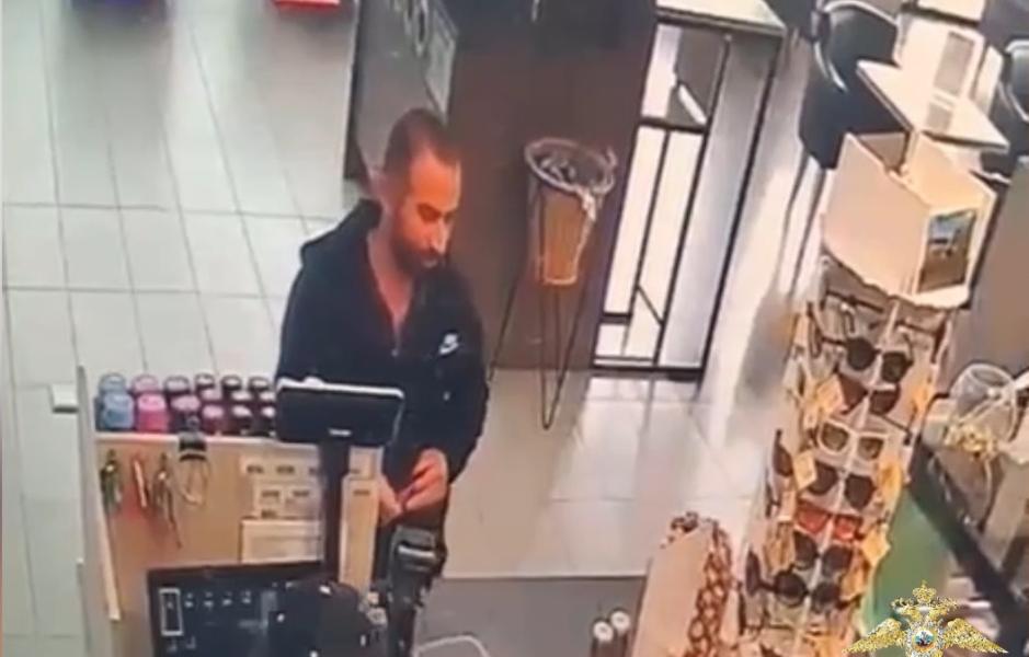 В Ржеве таксист заправился за счет клиентки  - новости Афанасий