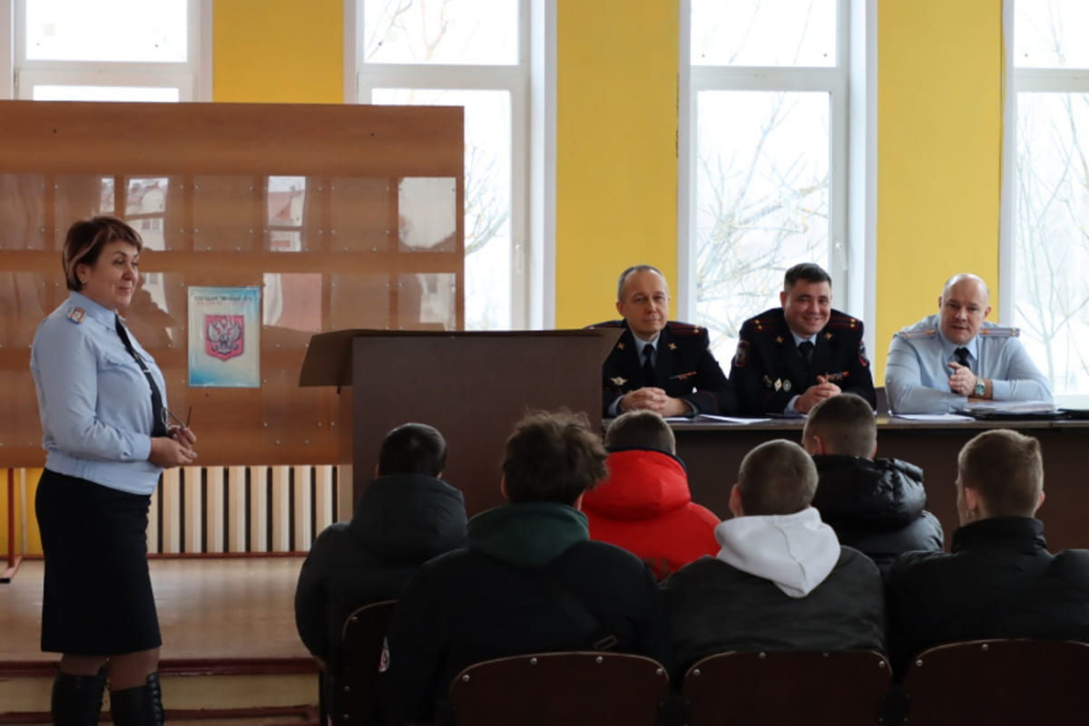 В Твери «Студенческий десант» познакомился с работой участковых и побывал в музейной экспозиции УМВД Фото: УМВД России по Тверской области