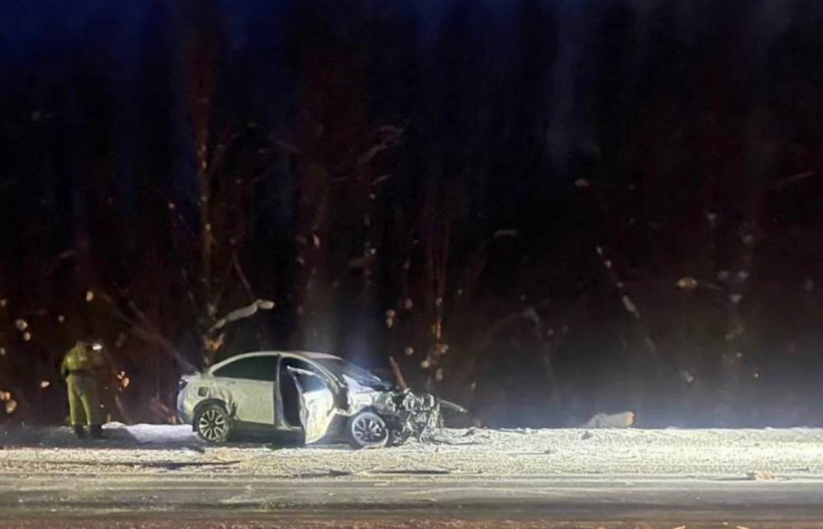  На М10 в Тверской области машину вынесло навстречу большегрузу - новости Афанасий