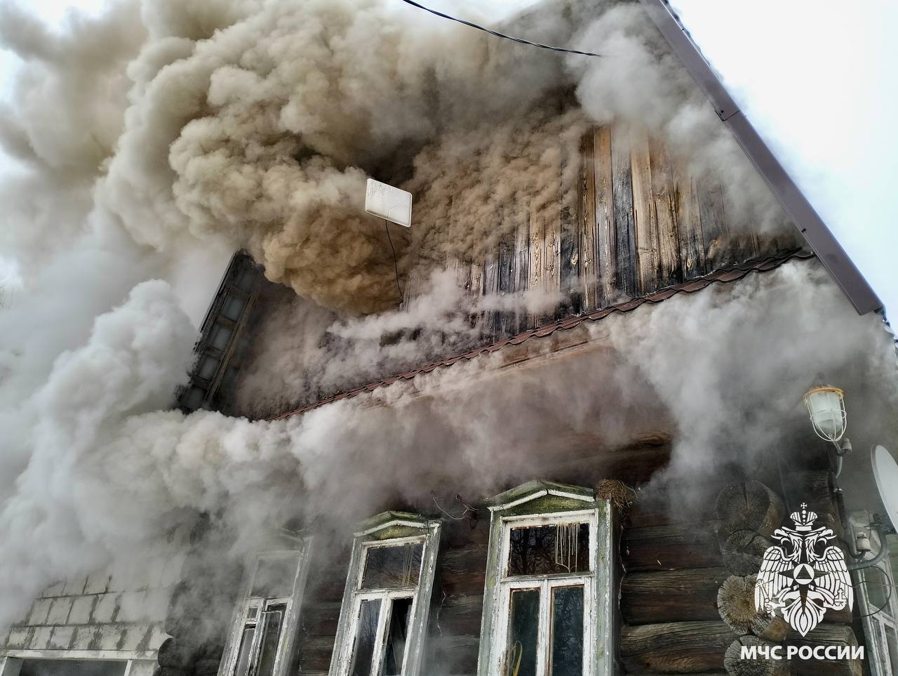 Под Калязином произошел пожар в жилом доме  Фото: ГУ МЧС России по Тверской области