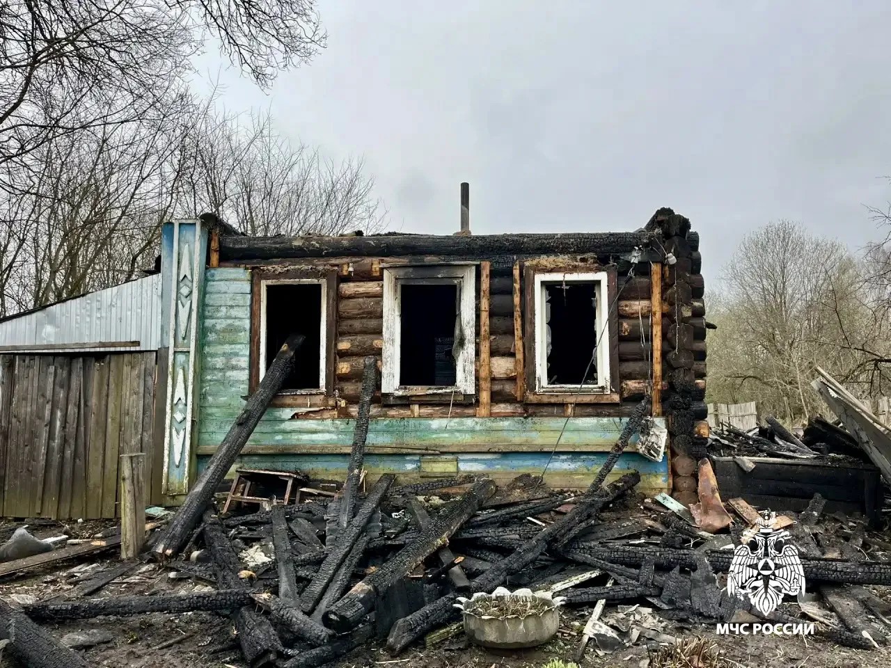 Причиной пожара с человеческими жертвами в Тверской области стало короткое замыкание Фото: ГУ МЧС по Тверской области