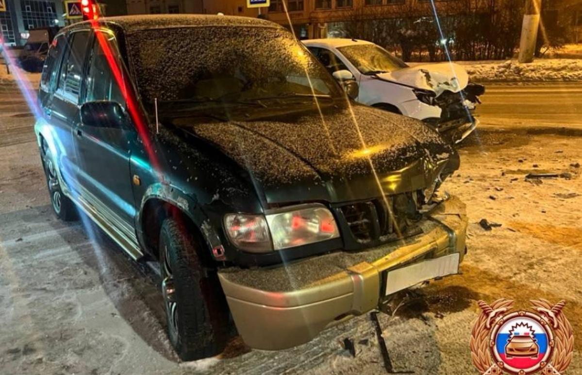 В ДТП на перекрестке в Твери пострадала пассажирка - новости Афанасий