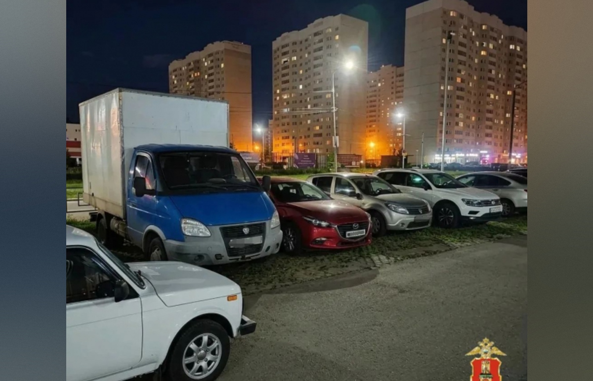 В Твери ссора на парковке закончилась переломом руки и уголовным делом - новости Афанасий
