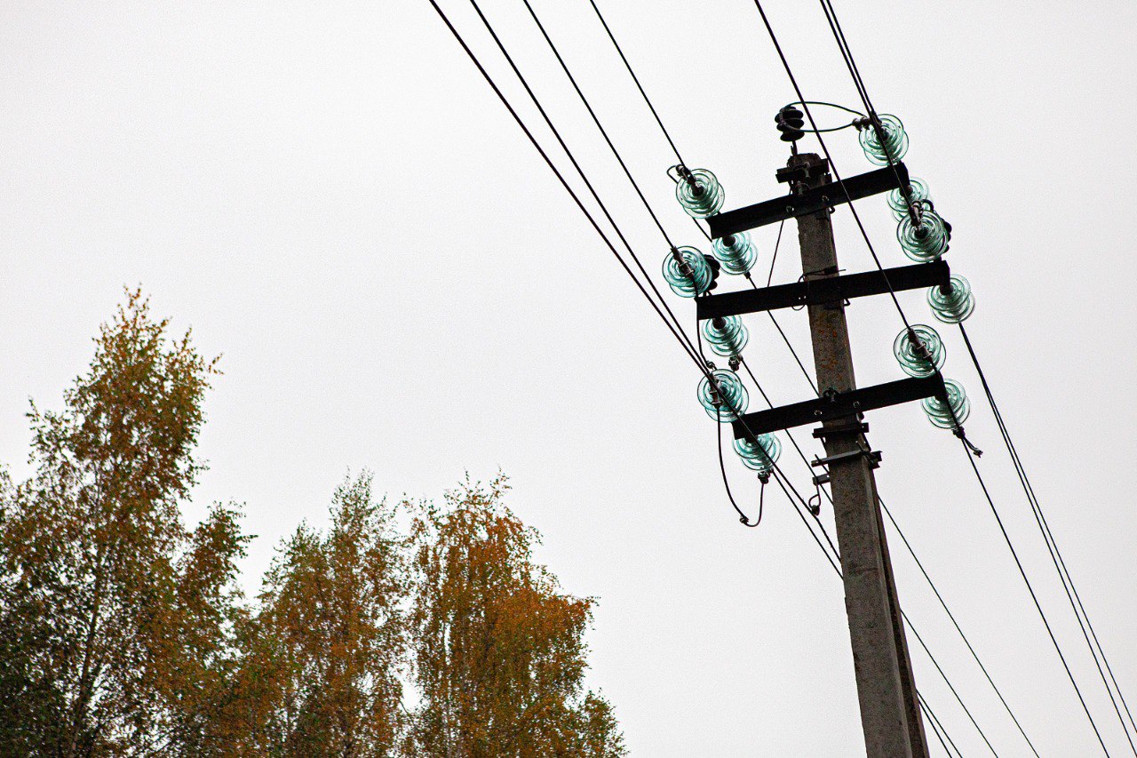Энергетики готовят электросетевой комплекс Торопецкого округа  к предстоящей зиме - новости Афанасий