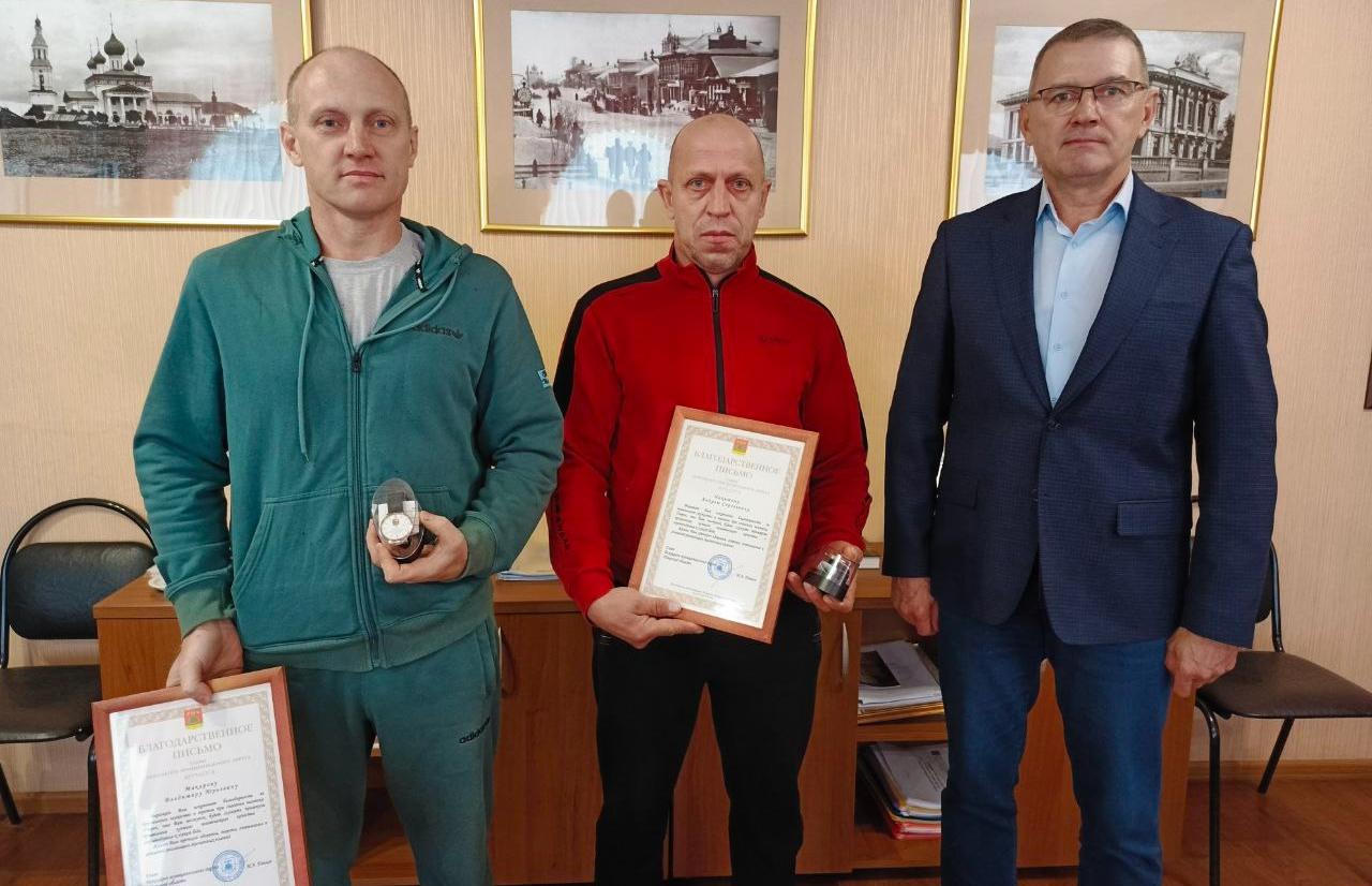 В Бежецке местных жителей наградили за спасение женщины - новости Афанасий