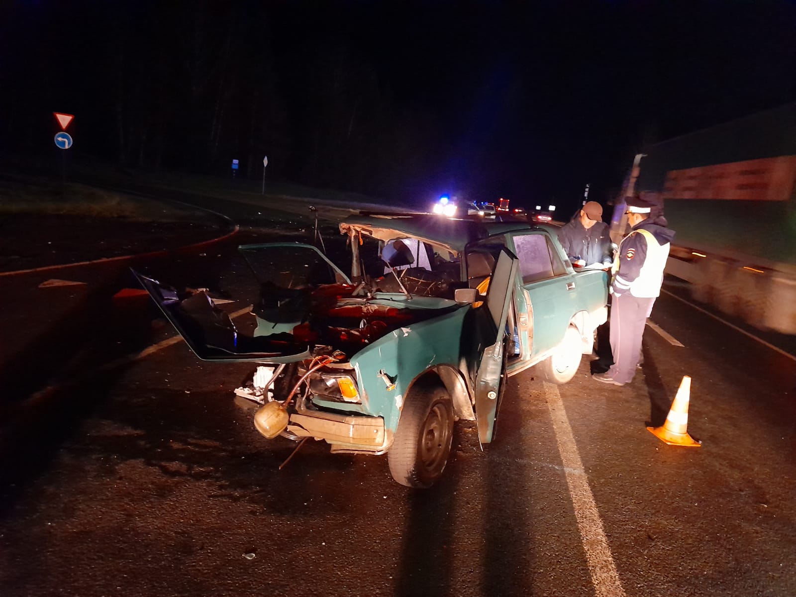 В ДТП на М9 в Тверской области погиб один человек, еще один в тяжелом состоянии в больнице 