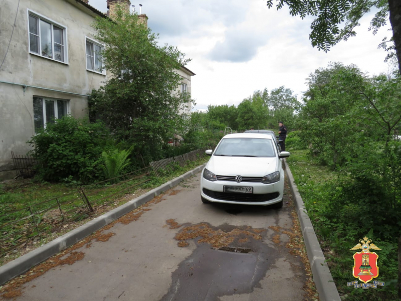 Нетрезвый угонщик из Кашина, вернувший хозяйке машину, сам сдался в полицию - новости Афанасий