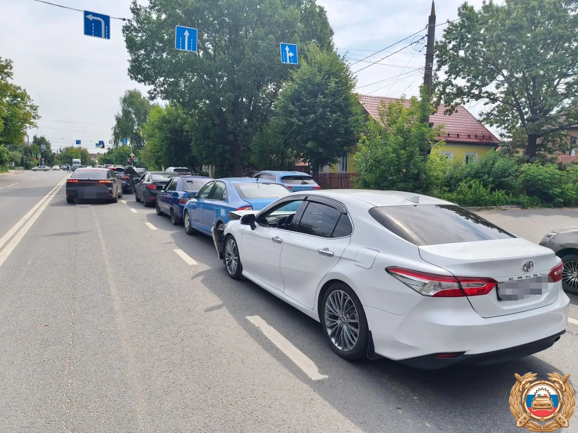 В Твери 5-летняя девочка пострадала в ДТП с участием четырех авто Фото: ГАИ