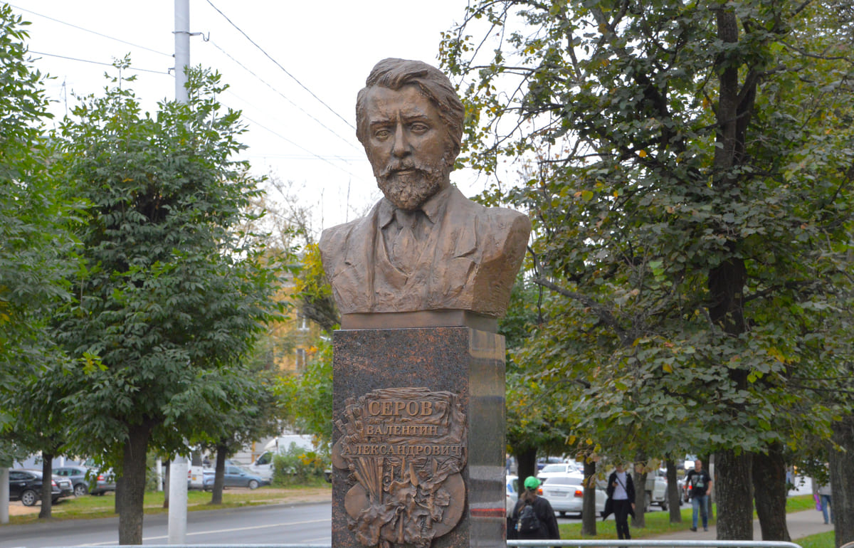 В Твери торжественно открыт бюст знаменитому художнику Валентину Серову Фото предоставлено администрацией Твери