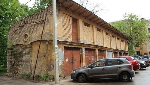 Скандал вокруг гаражей в Твери: прокуратура пытается сделать хоть что-нибудь с аварийными постройками в центре города 