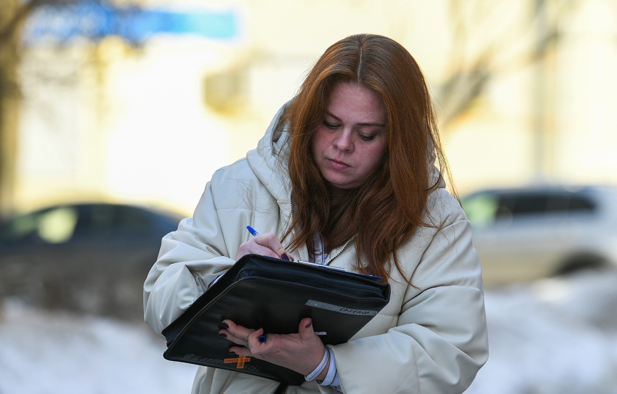 В Тверской области проверяют, как  управляющие компании чистят крыши от снега Фото:Оксана Стрыгина