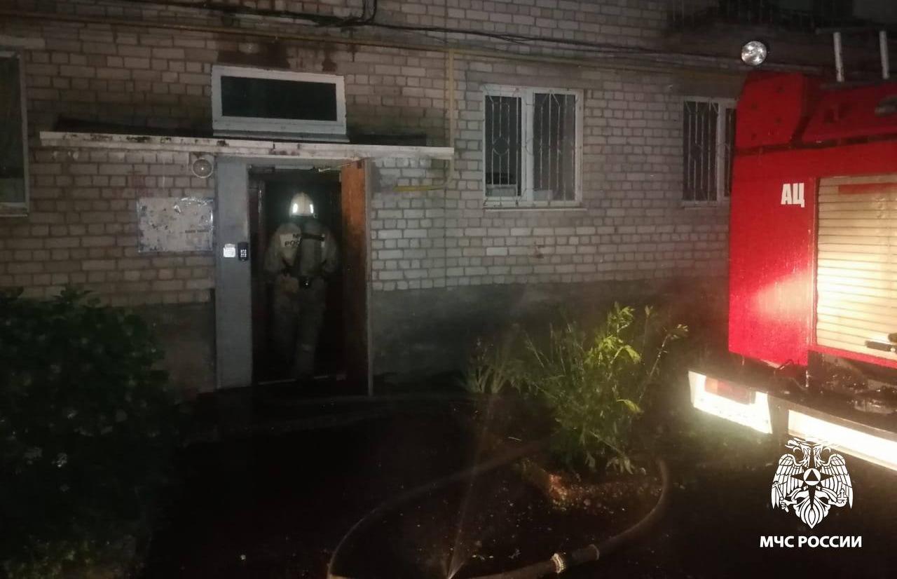 В Вышнем Волочке Тверской области ночью на пожаре погиб человек - новости Афанасий