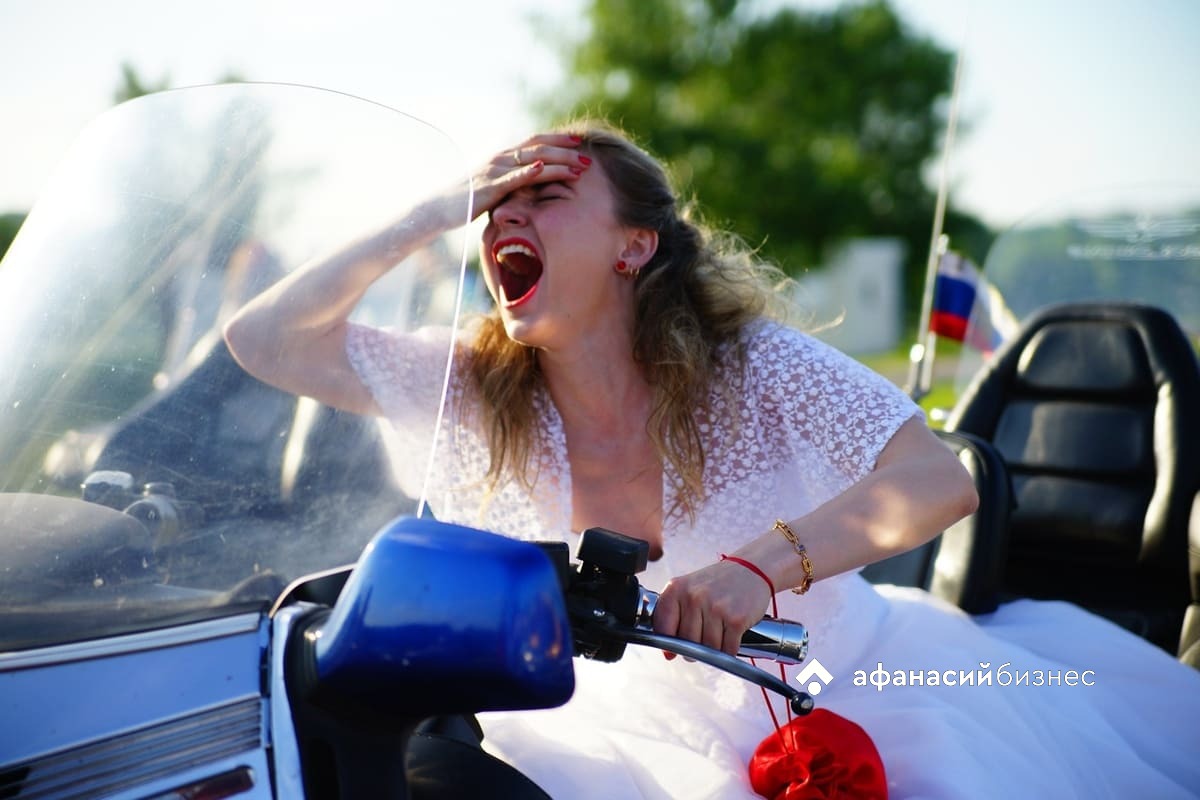 Матвиенко предложила усложнить процедуру развода в России Фото: акция «Сбежавшие невесты» в Твери, архив редакции