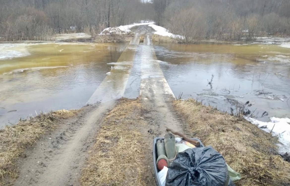 12 лет жители деревни Горычкино в Тверской области живут без нормального моста - новости Афанасий