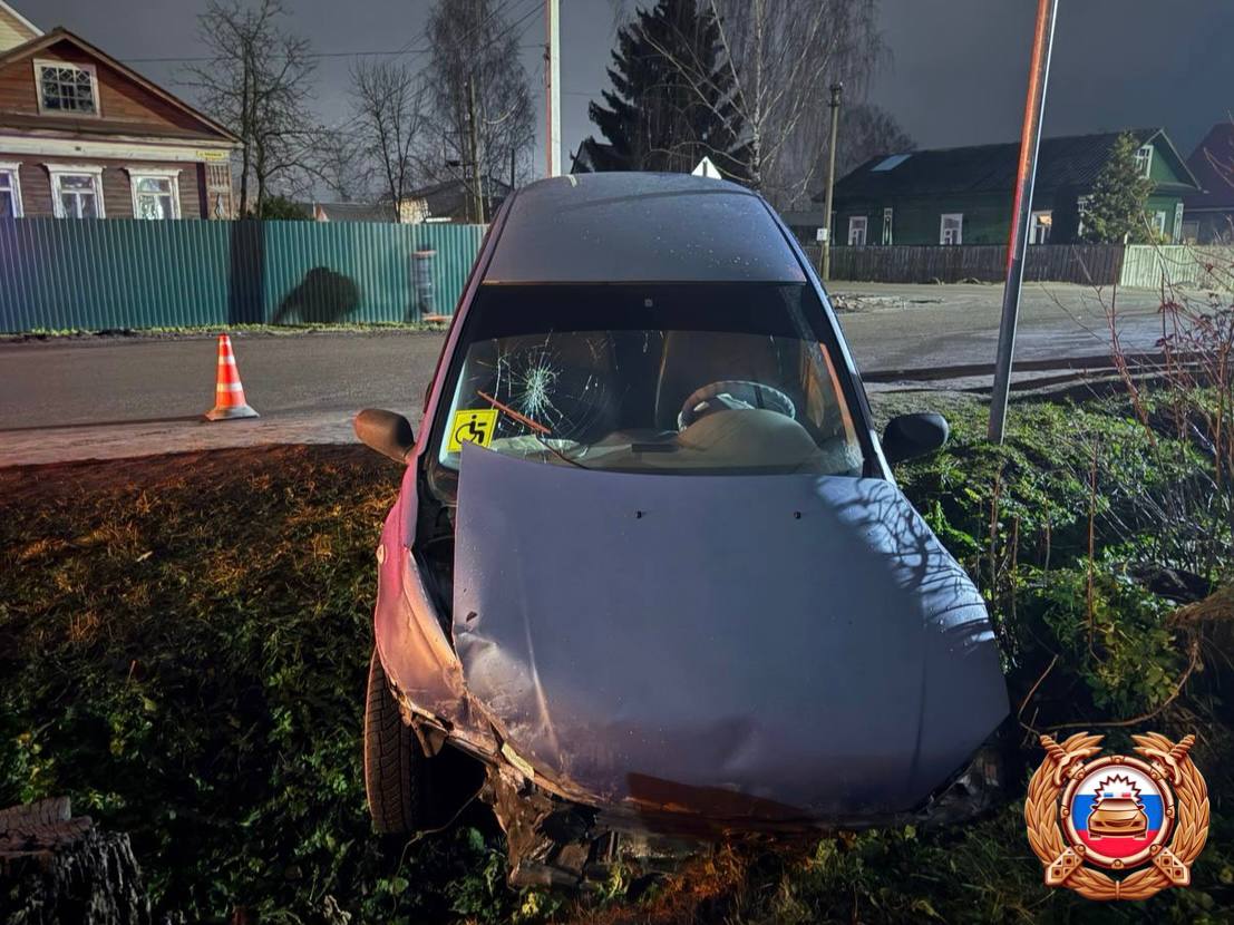 В Калязине из-за нарушения ПДД столкнулись две легковушки Фото: ГАИ