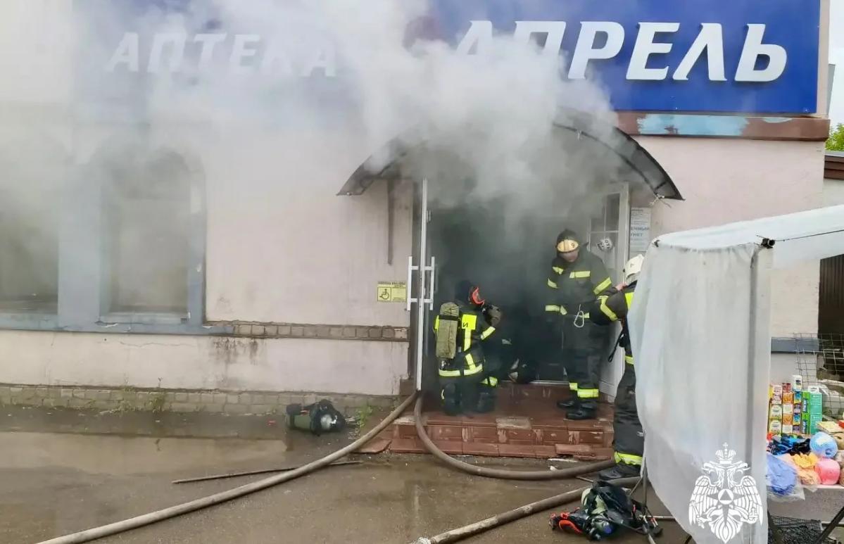На пожаре в Вышнем Волочке спасены два человека - новости Афанасий