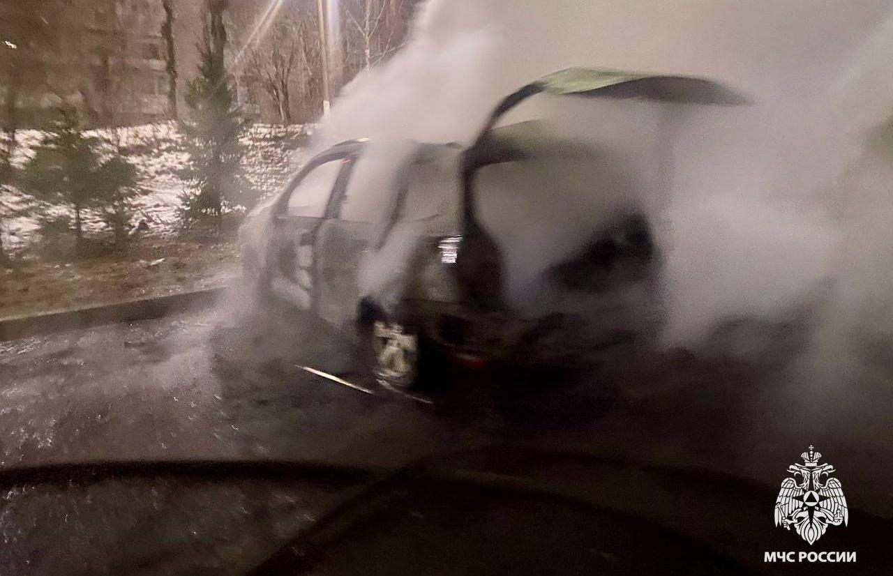 Поджог автомобиля в Торжке попал на видео - новости Афанасий