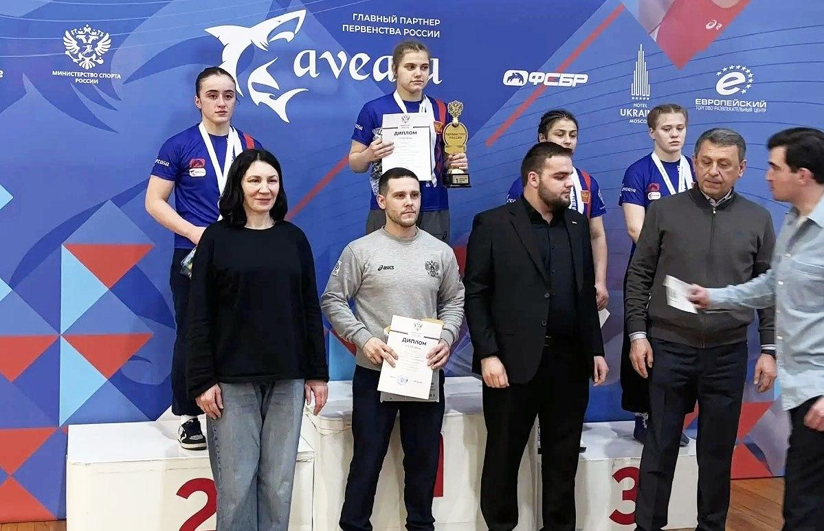 Тверская спортсменка завоевала золото первенства России по вольной борьбе - новости Афанасий