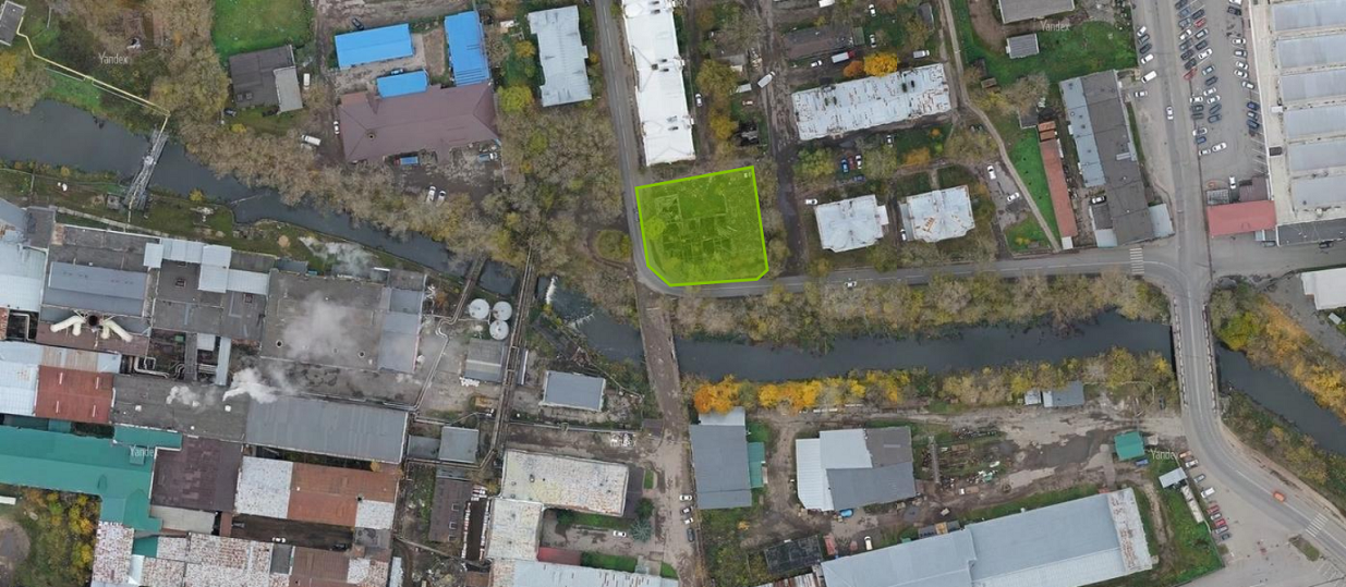 В Твери выставят на торги участок со зданием в Морозовском городке 