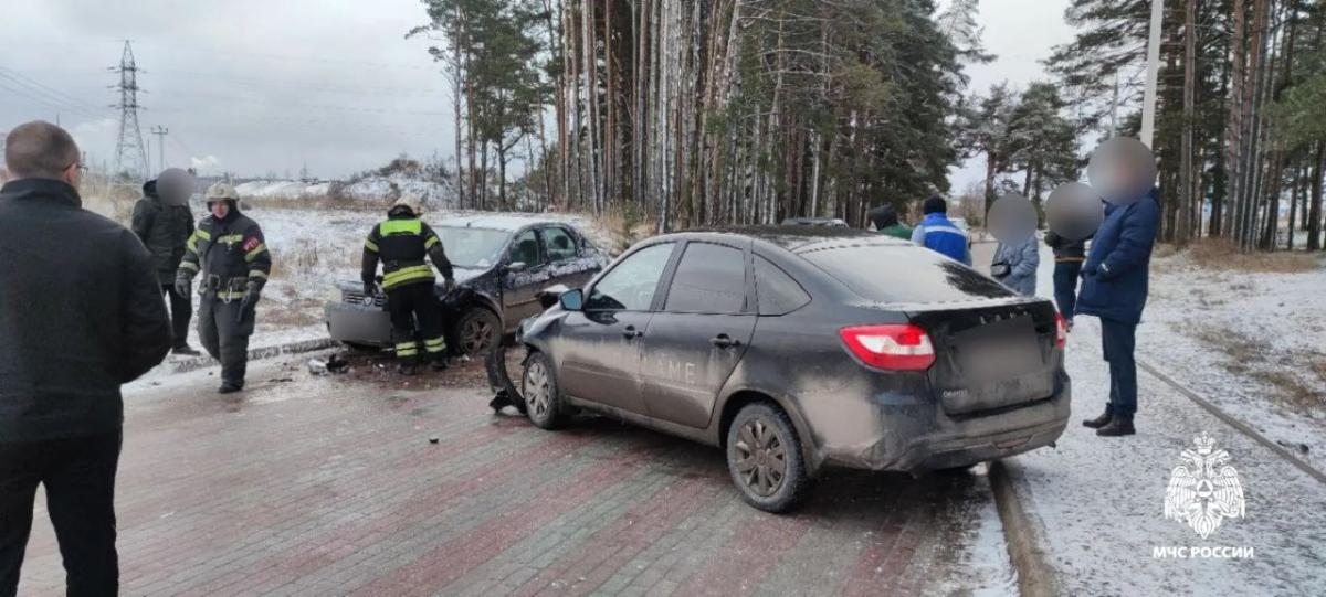 На Новочеркасской улице в Твери произошло ДТП с пострадавшим Фото: МЧС