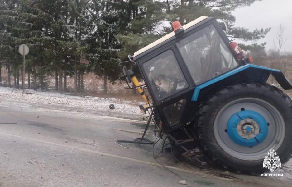 Трактор и фура столкнулись под Рамешками - новости Афанасий