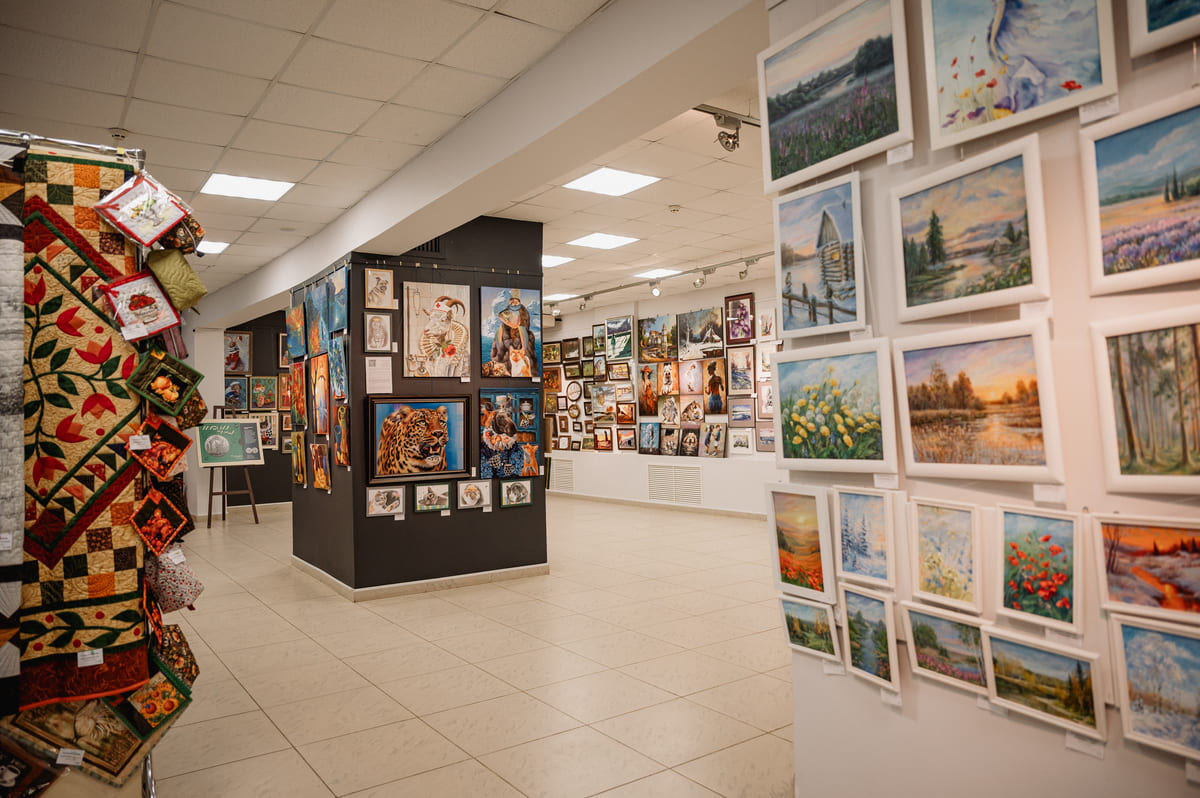 В Твери проходит международная выставка «Арт-прорыв. Перекрёсток» Фото: Анастасия Михайлова