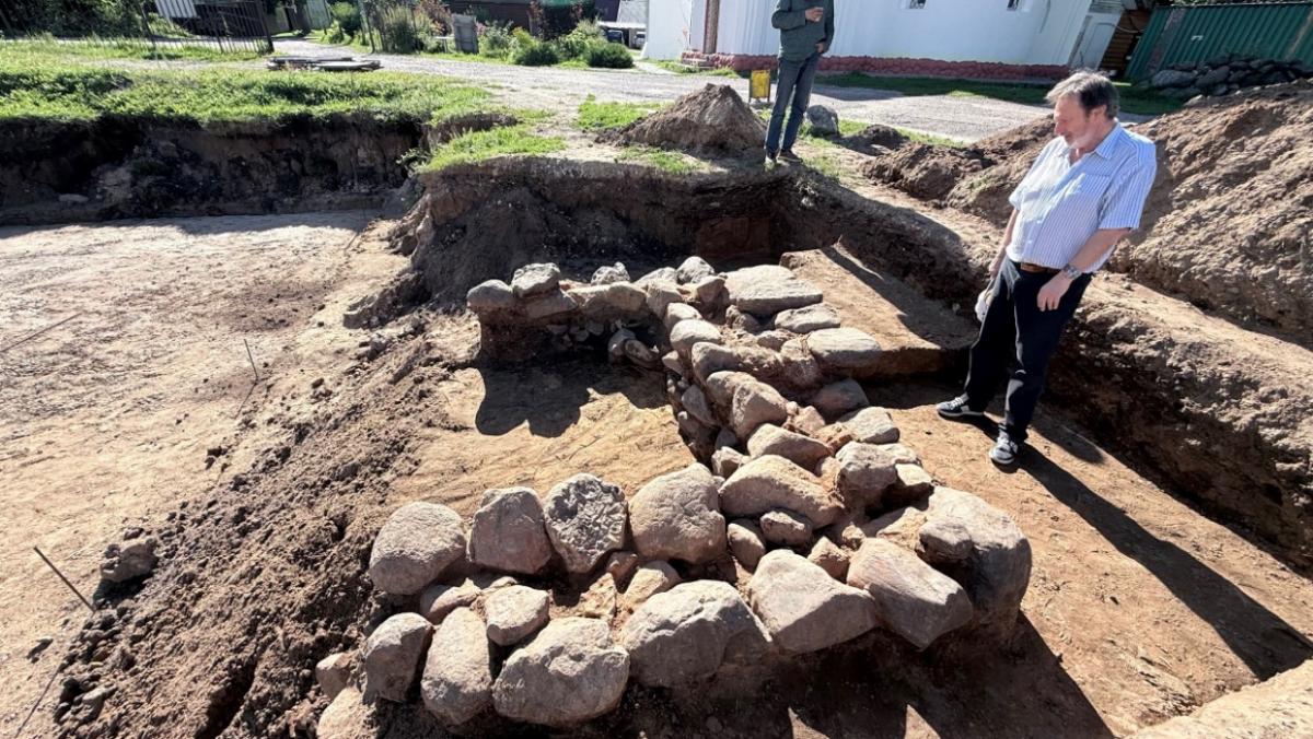Проливные дожди помогли тверским археологам найти кладку собора XVII века Фото: 
Савватьева пустынь