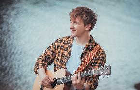 В Твери стартует новый проект авторской песни «Пролетарский квартирник» - новости Афанасий