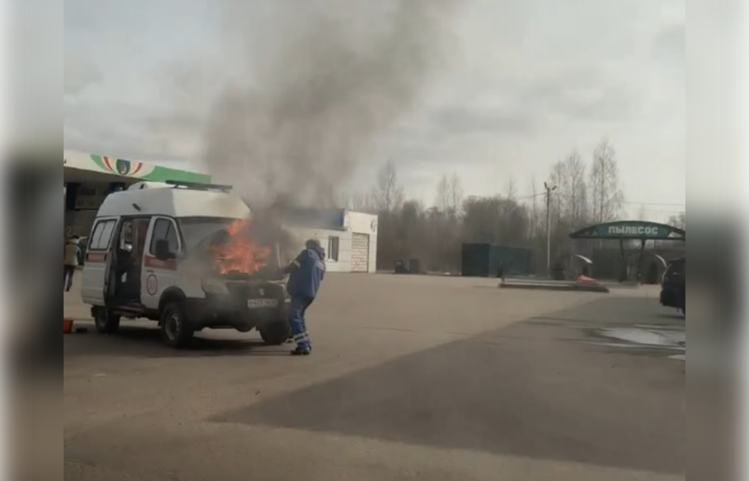В Ржеве горела машина скорой помощи  - новости Афанасий