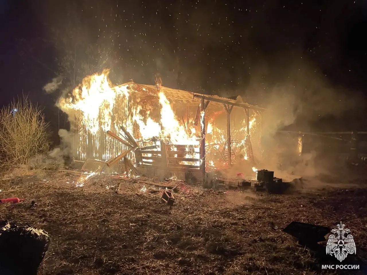 В СНТ под Тверью потушили пожар Фото: ГУ МЧС по Тверской области